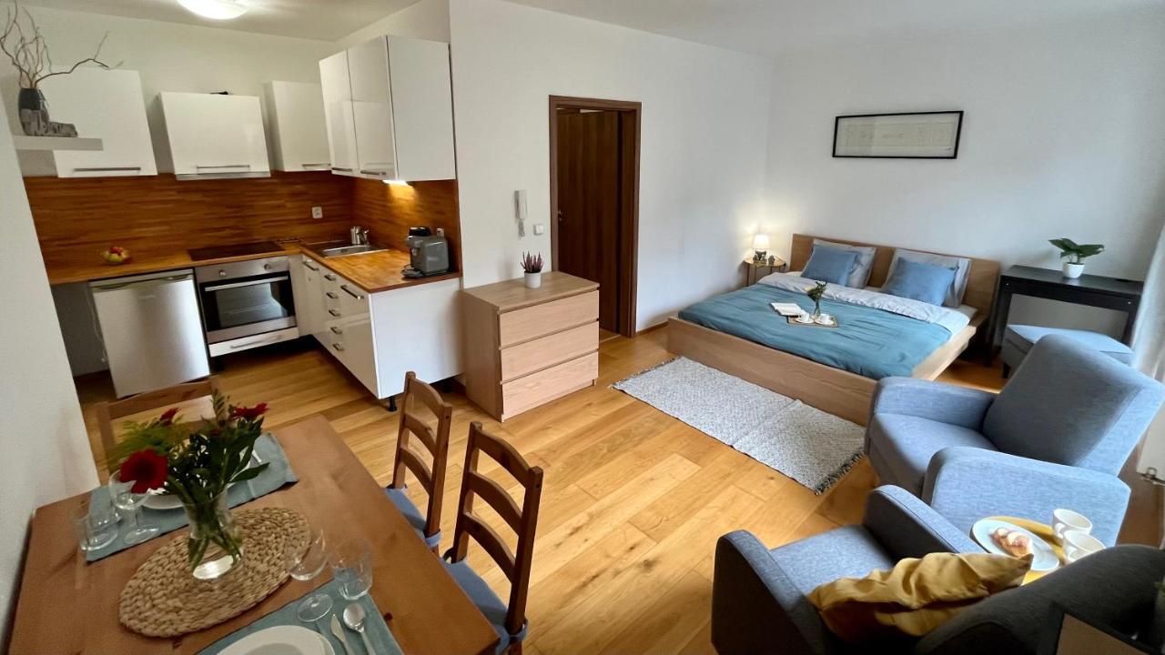 The Apartment Close To The City Center And O2 Arena Прага Экстерьер фото