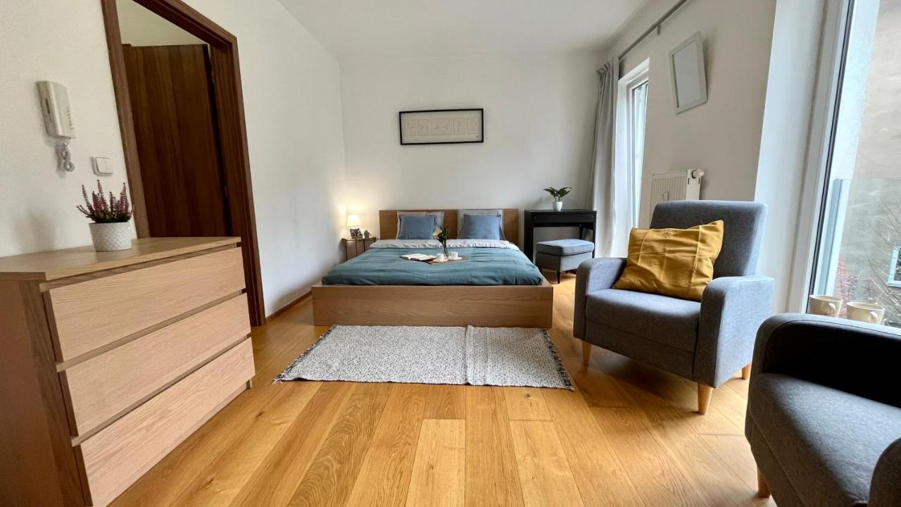 The Apartment Close To The City Center And O2 Arena Прага Экстерьер фото